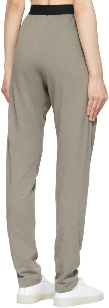 商品Essentials|Grey Logo Lounge Pants,价格¥427,第3张图片详细描述