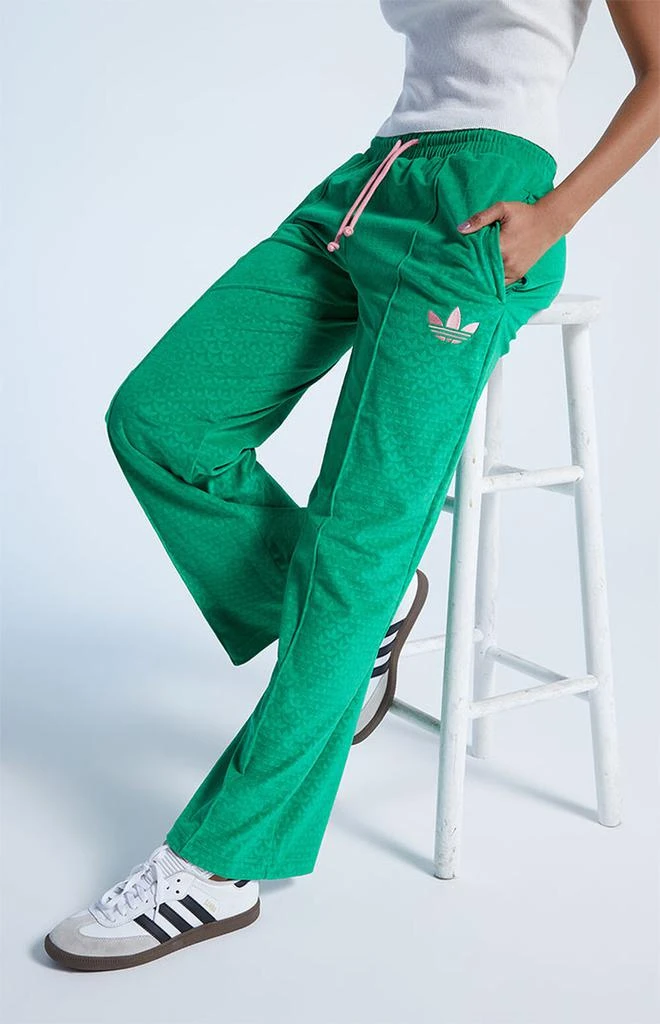 商品Adidas|Eco Green Adicolor Heritage Now Velour Sweatpants,价格¥558,第3张图片详细描述