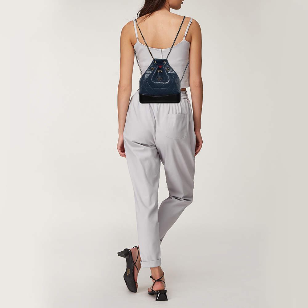 商品[二手商品] Chanel|Chanel Blue/Black Quilted Aged Leather Small Gabrielle Backpack,价格¥21744,第4张图片详细描述