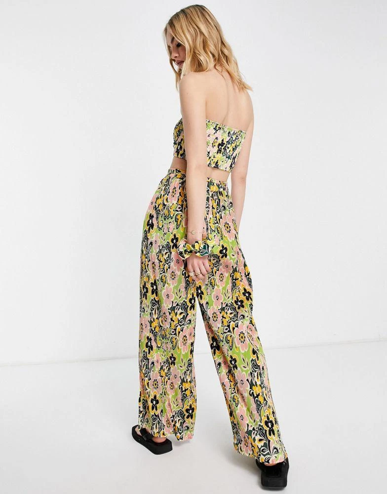 商品Topshop|Topshop 60's floral plisse wide leg beach trouser in multi,价格¥152,第2张图片详细描述