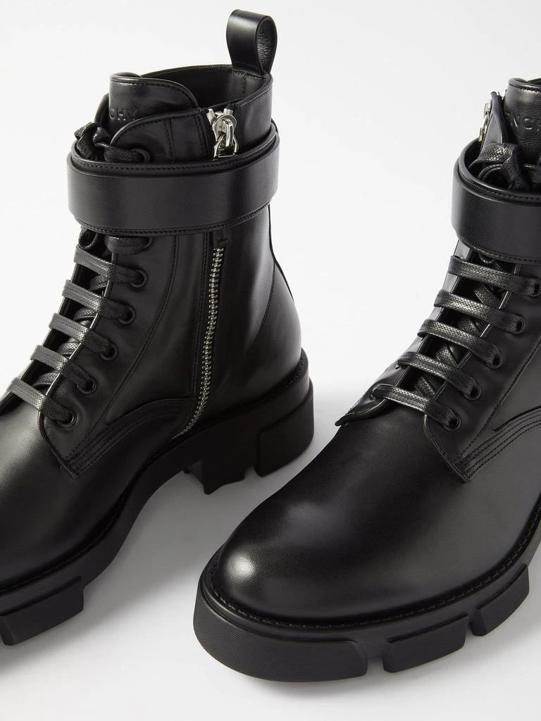 商品Givenchy|Terra 4G-buckled leather boots,价格¥6647,第3张图片详细描述