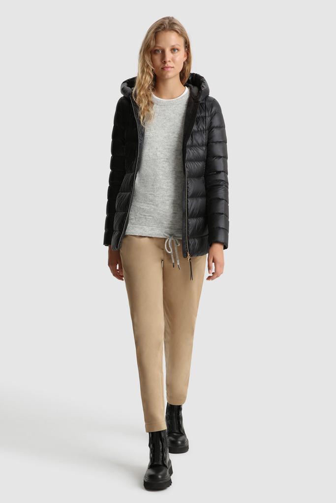 商品Woolrich|Abbie Quilted Jacket in Satin Nylon with Hood,价格¥2890,第4张图片详细描述
