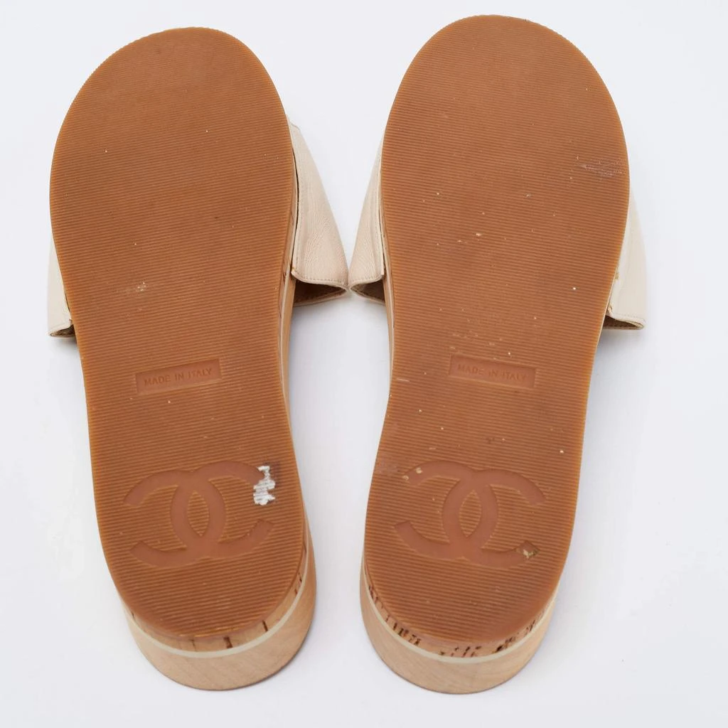 Chanel Beige Leather CC Platform Slides Size 38 商品