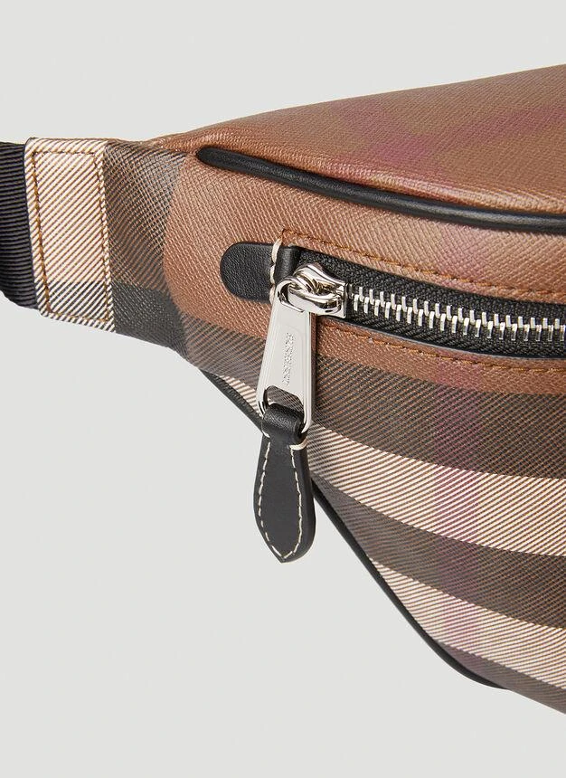 商品Burberry|Cason Belt Bag in Brown,价格¥7106,第3张图片详细描述