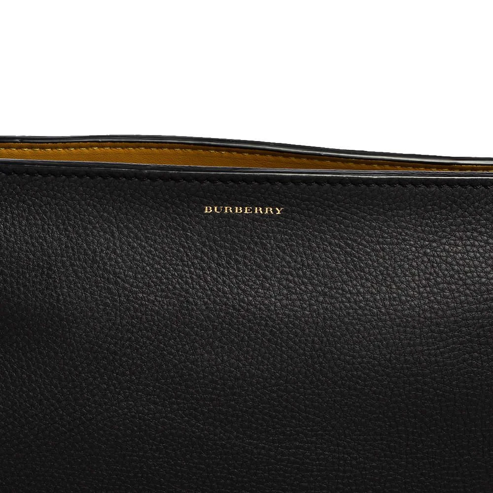 商品Burberry|Burberry Black/Green Grained Leather Large Clutch,价格¥1541,第5张图片详细描述