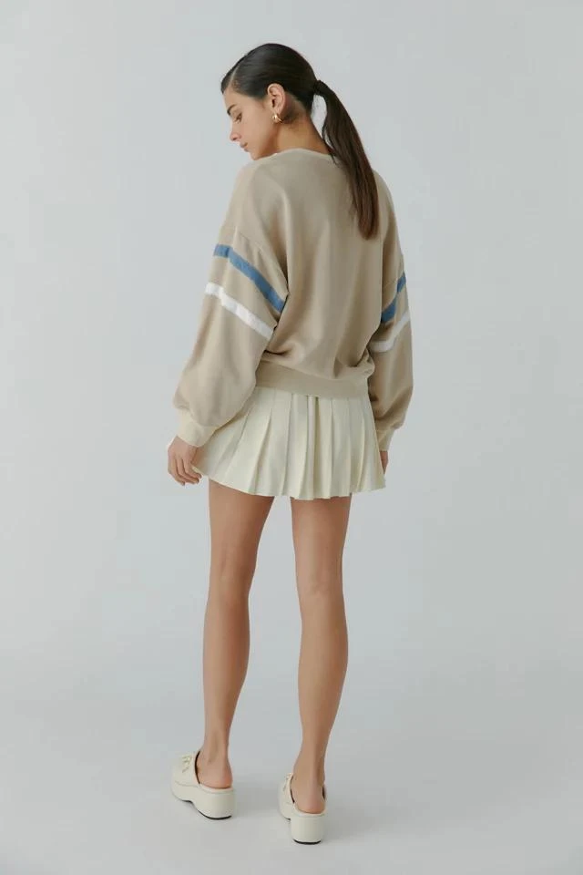 商品BDG|BDG Clyde V-Neck Sweatshirt,价格¥223,第2张图片详细描述