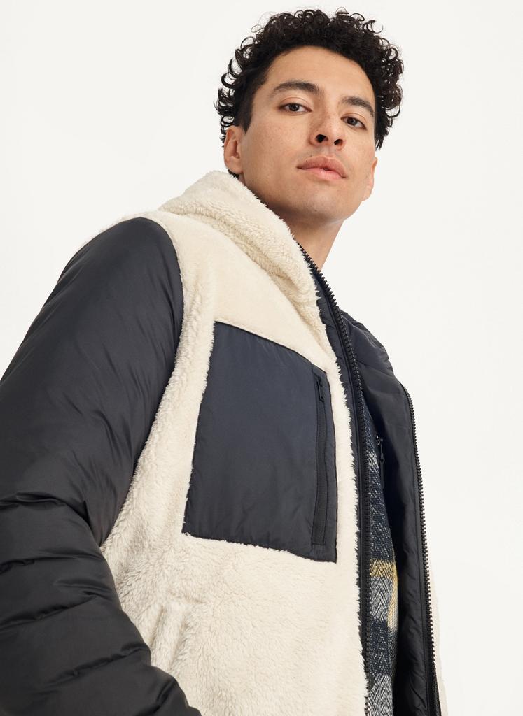 商品DKNY|Quilted Reversible Sherpa Jacket,价格¥1102,第6张图片详细描述