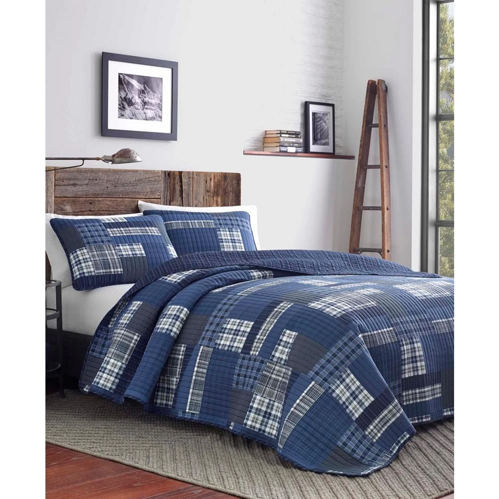 商品Eddie Bauer|Eastmont Navy Reversible 3-Piece King Quilt Set,价格¥1742,第3张图片详细描述