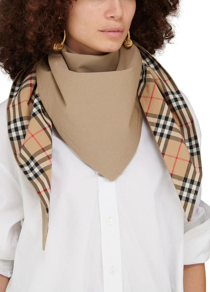商品Burberry|Vintage 格纹轻薄嘎巴甸班丹纳围巾,价格¥3802,第2张图片详细描述