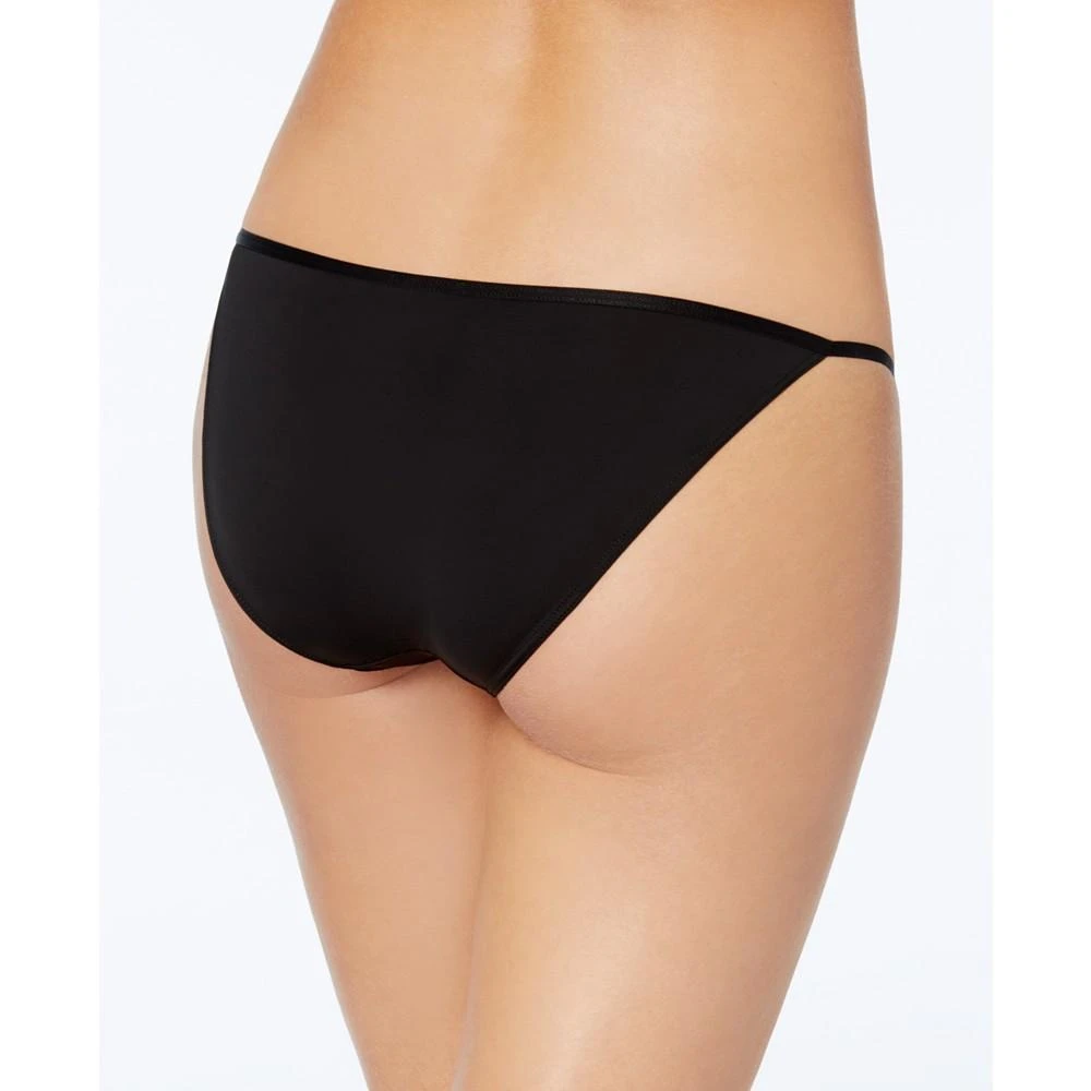 商品Calvin Klein|Sleek String Bikini Underwear D3510,价格¥68,第2张图片详细描述