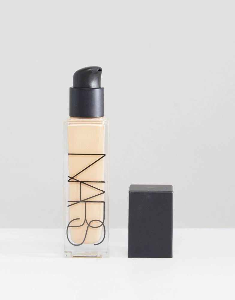NARS Natural Radiant Longwear Foundation 商品