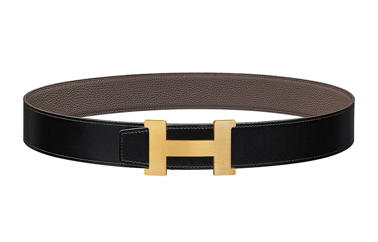 商品[国内直发] Hermes|爱马仕 经典H标志 磨砂浅金色扣 Togo小牛皮双面皮腰带 牛皮 皮带 男款 黑色/锡器灰 宽3.8cm,价格¥8052,第1张图片