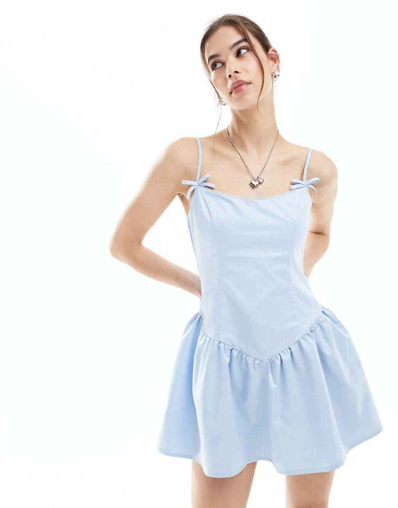 商品Motel|Motel bow detail lace trim mini dress in powder blue,价格¥482,第1张图片