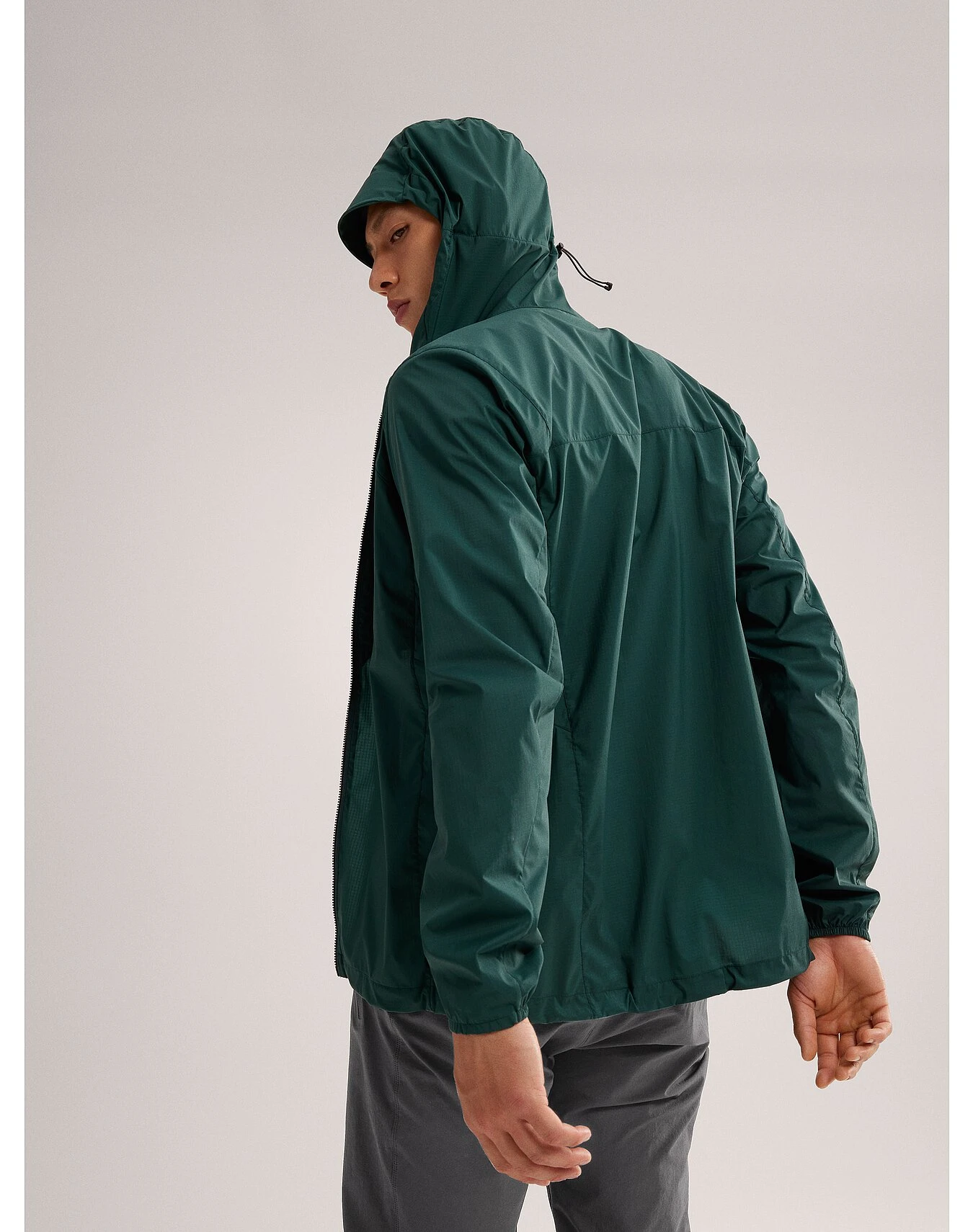 商品Arc'teryx|Arc'teryx 男士户外软壳衣 X000007411PYTHEAS 绿色,价格¥1594,第4张图片详细描述