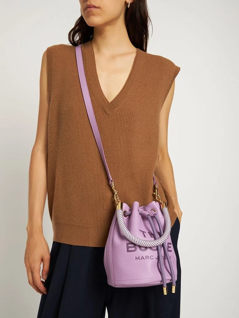 商品Marc Jacobs|The Leather Bucket Bag,价格¥2991,第2张图片详细描述