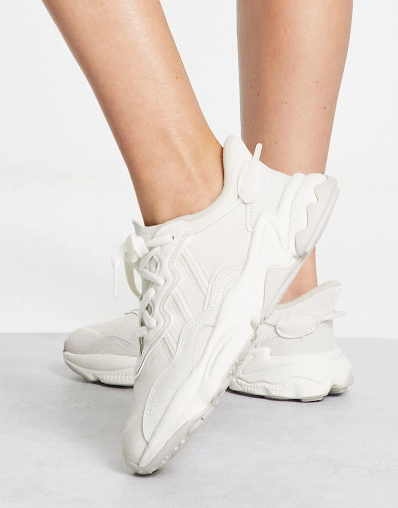 商品Adidas|adidas Originals Ozweego trainers in off-white,价格¥847,第1张图片