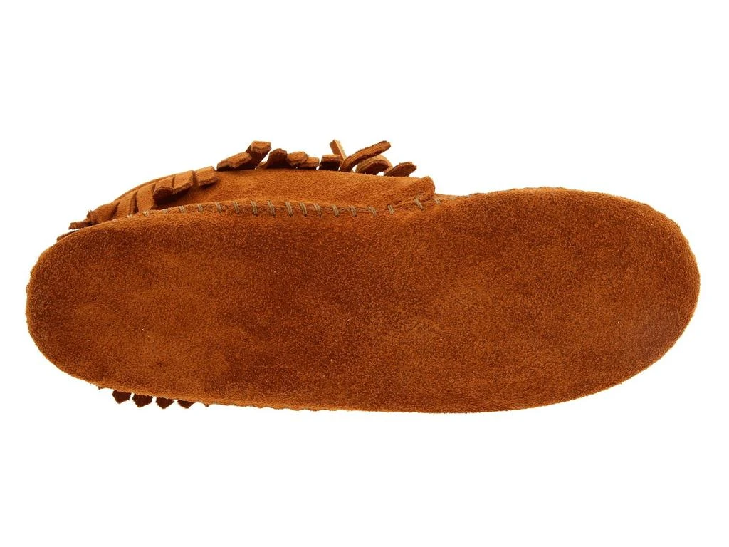 商品Minnetonka|Classic Fringed Boot Softsole (Toddler/Little Kid/Big Kid),价格¥303,第3张图片详细描述