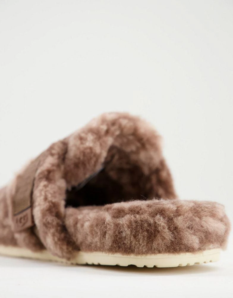 商品UGG|Ugg fluff it pop sheepskin slippers in all over logo print brown,价格¥1072,第2张图片详细描述