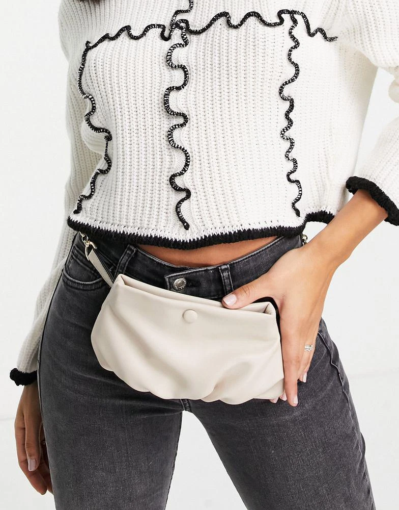 商品Topshop|Topshop scrunchie belt bag in stone,价格¥124,第1张图片