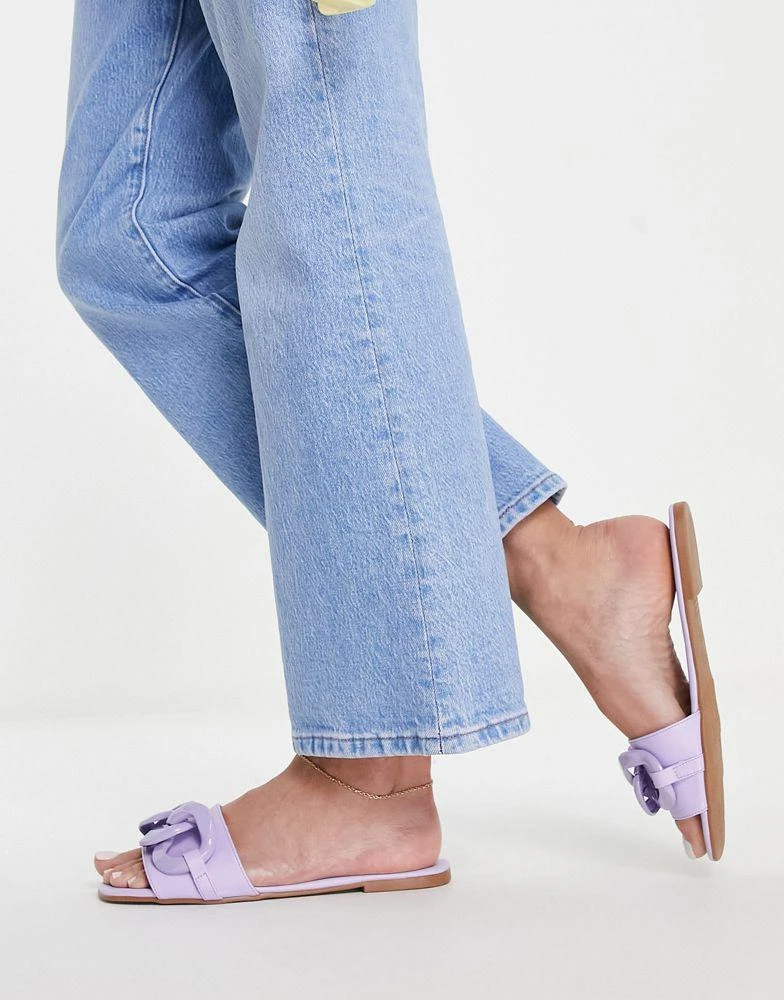 商品ASOS|ASOS DESIGN Fife flat mules with chain in lilac,价格¥107,第4张图片详细描述