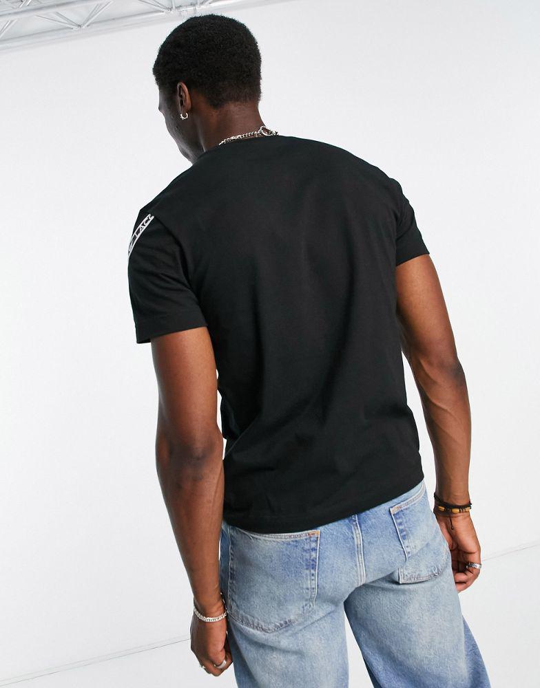 Lacoste taped arm t-shirt in black商品第2张图片规格展示
