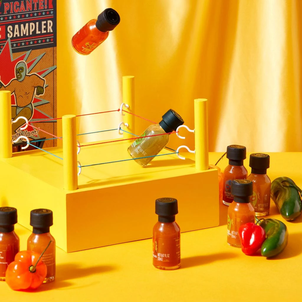 商品Thoughtfully|Gourmet, Luchador Hot Sauce Book Gift Set, Set of 12,价格¥265,第3张图片详细描述