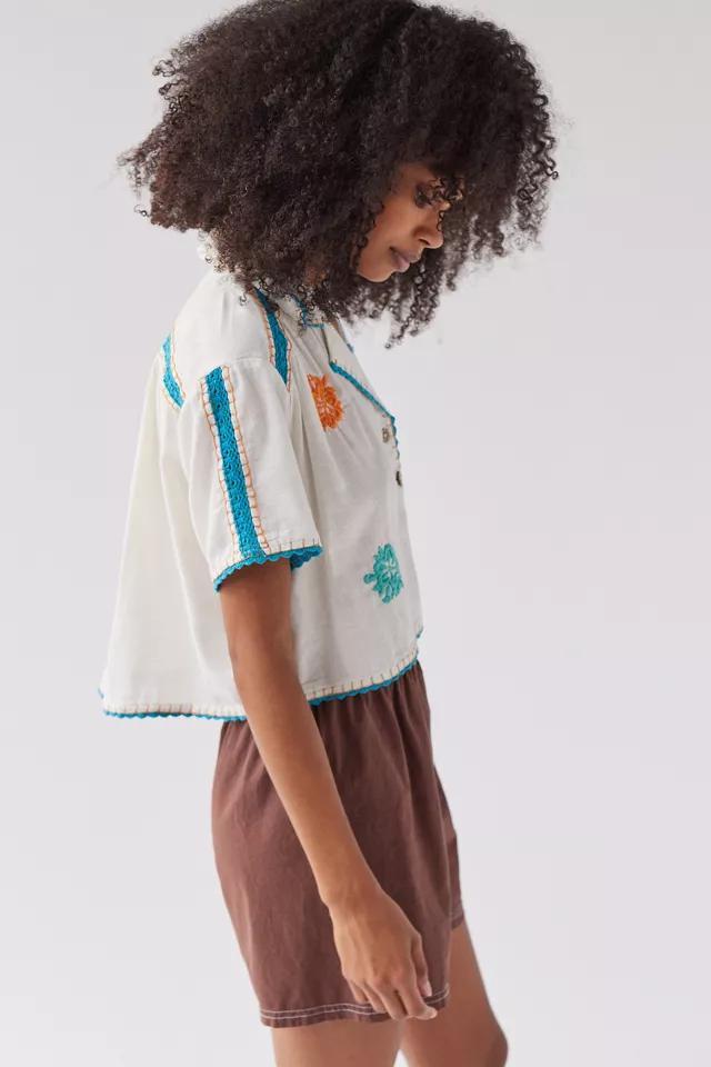 商品Urban Outfitters|UO Rowan Embroidered Souvenir Button-Down Top,价格¥144,第6张图片详细描述
