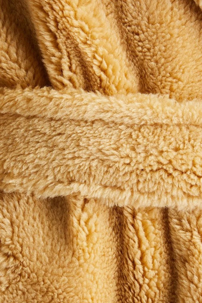 商品STAND STUDIO|Zoey belted faux shearling coat,价格¥1417,第4张图片详细描述