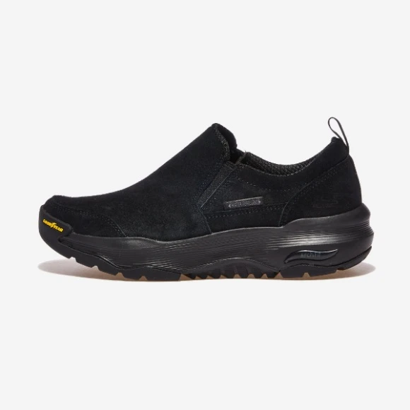 商品SKECHERS|【Brilliant|包邮包税】斯凯奇 GO WALK ARCH FIT OUTDOOR 男生 运动 工装鞋  216462 BBK,价格¥776,第1张图片