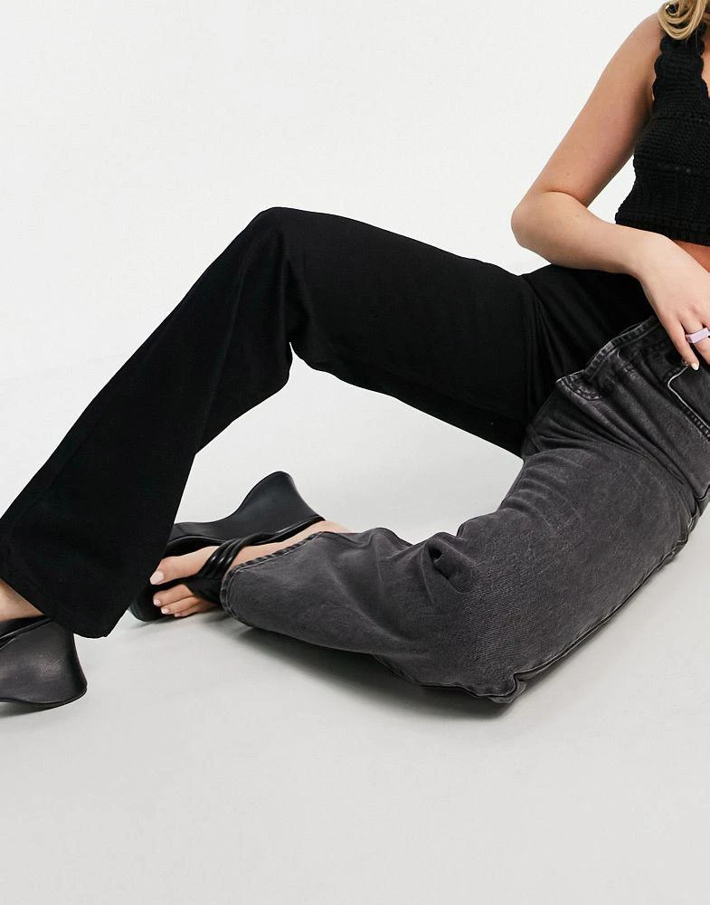 商品Topshop|Topshop 90s straight colour block jeans in washed black,价格¥270,第4张图片详细描述