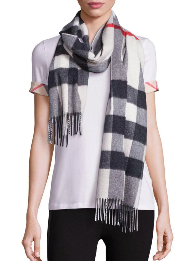 商品Burberry|Heritage Half Mega Check Cashmere Scarf,价格¥4309,第1张图片