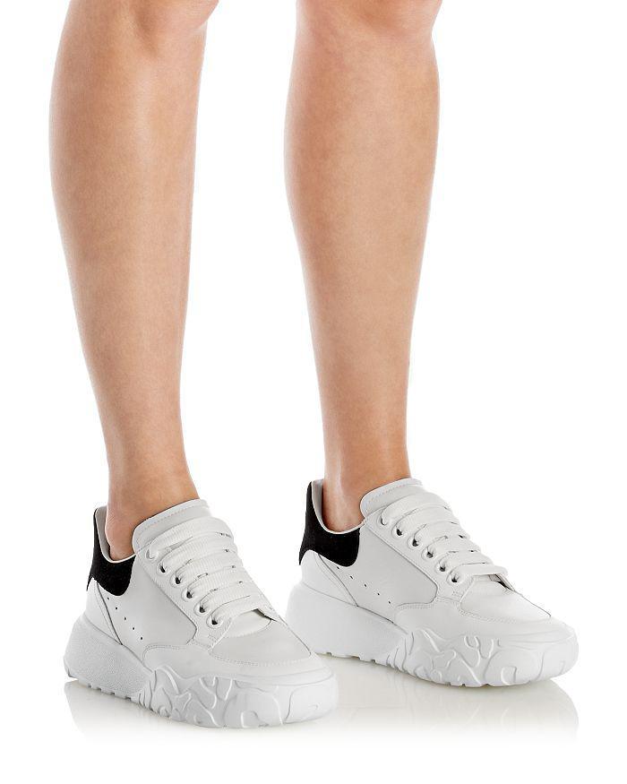 商品Alexander McQueen|Women's Court Low Top Sneakers,价格¥3951,第4张图片详细描述
