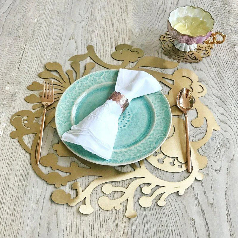 商品Ariana Ost|Floral Wreath Placemat Charger,价格¥898,第2张图片详细描述