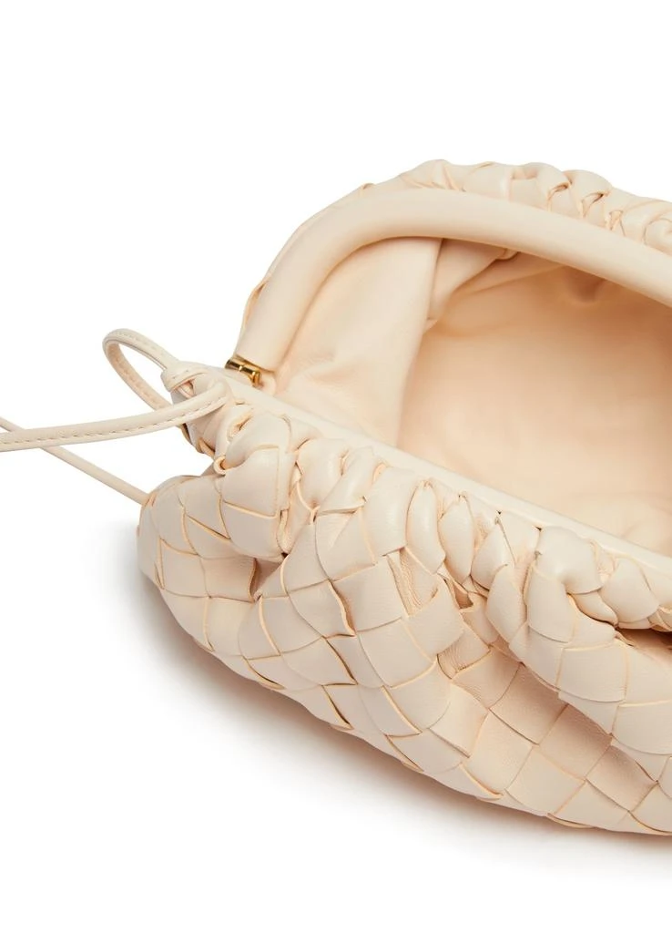 商品Bottega Veneta|Pouch 迷你斜挎包,价格¥19386,第5张图片详细描述