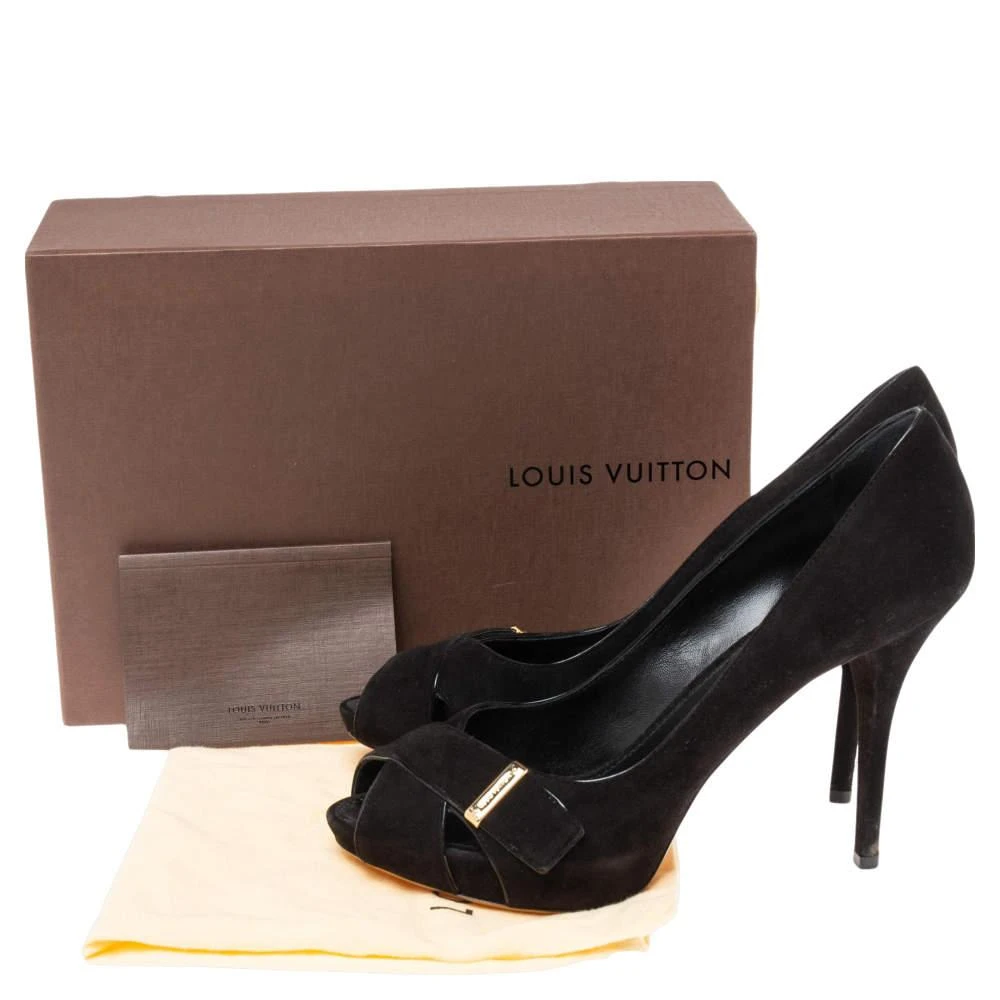 Louis Vuitton Black Suede Crisscross Peep-Toe Pumps Size 39 商品