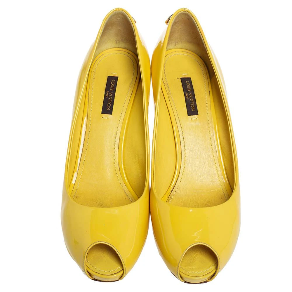 商品[二手商品] Louis Vuitton|Louis Vuitton Yellow Patent Leather Oh Really! Peep Toe Pumps Size 38,价格¥2534,第3张图片详细描述