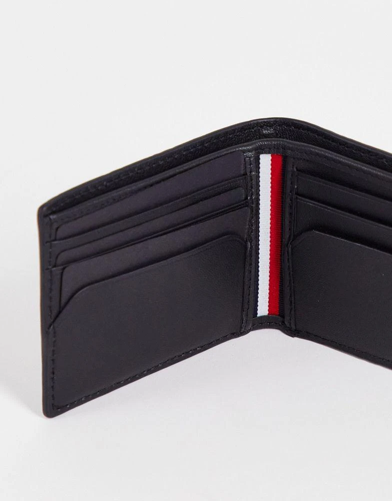 商品Tommy Hilfiger|Tommy Hilfiger monogram leather wallet in black,价格¥456,第2张图片详细描述