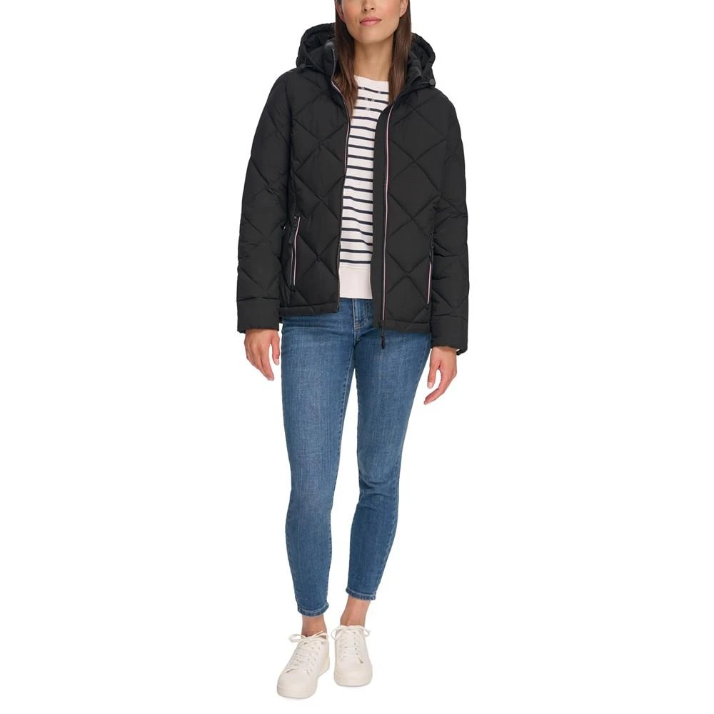 商品Tommy Hilfiger|Women's Diamond Quilted Hooded Packable Puffer Coat, Created for Macy's,价格¥782,第5张图片详细描述