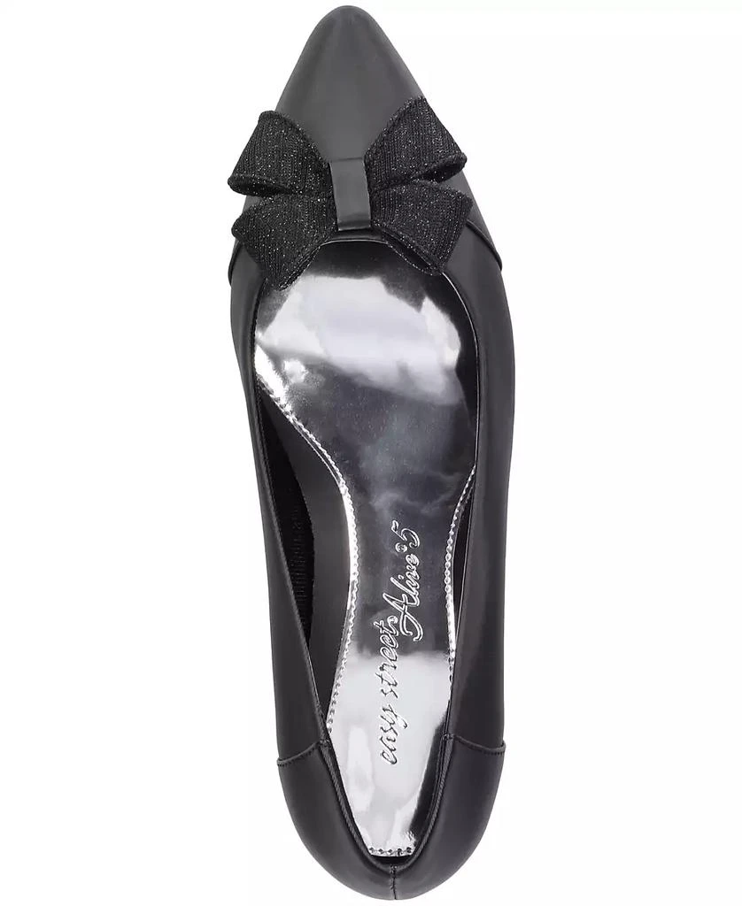 商品Easy Street|Women's Devanna Slip-On Pumps,价格¥321,第4张图片详细描述