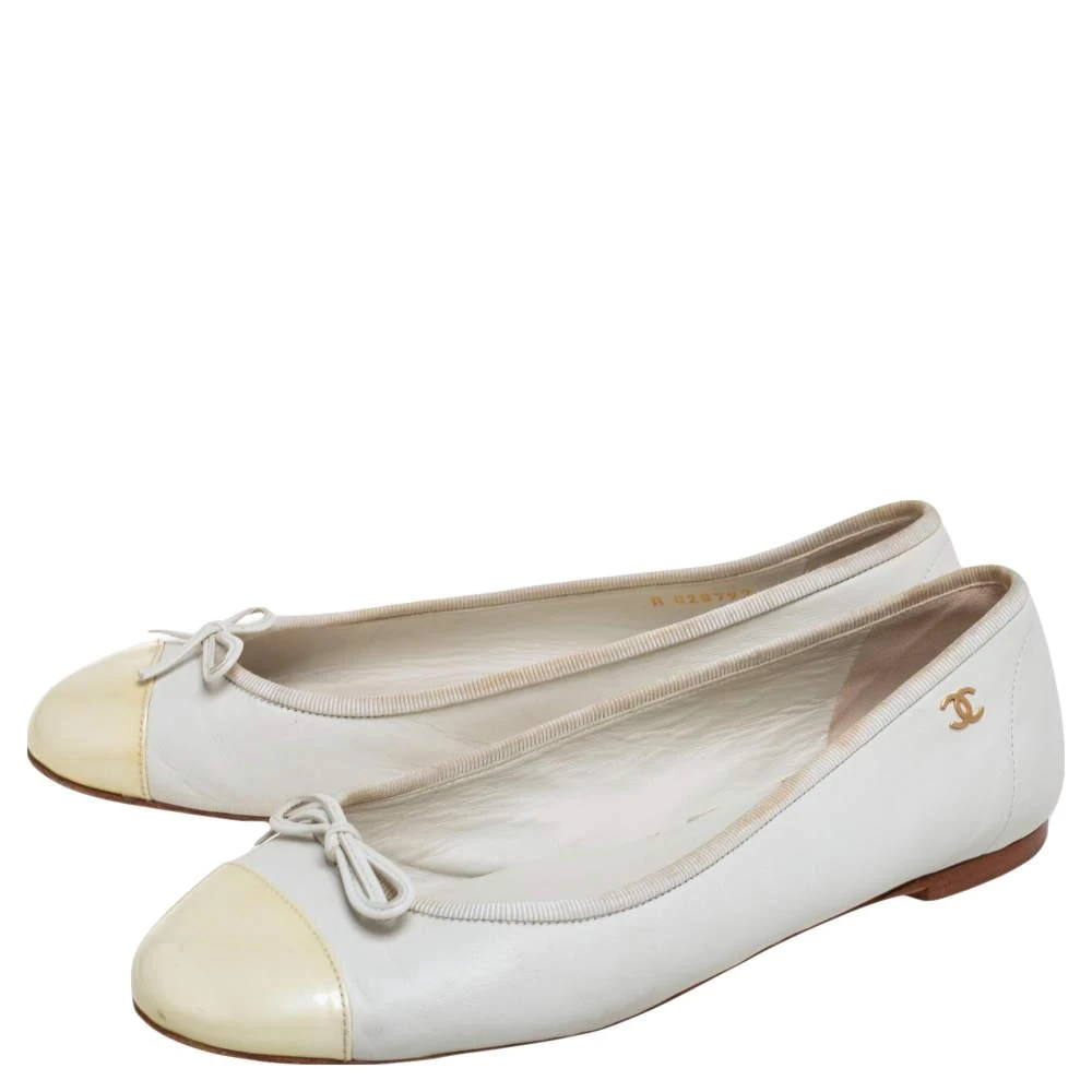 商品[二手商品] Chanel|Chanel Grey/Yellow Patent And Leather Cap Toe Bow Ballet Flats Size 37,价格¥1199,第4张图片详细描述