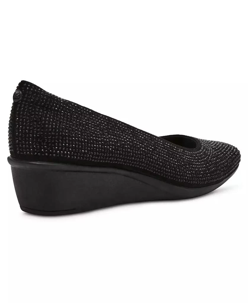 Women's Wisher Embellished Wedge Pumps 商品