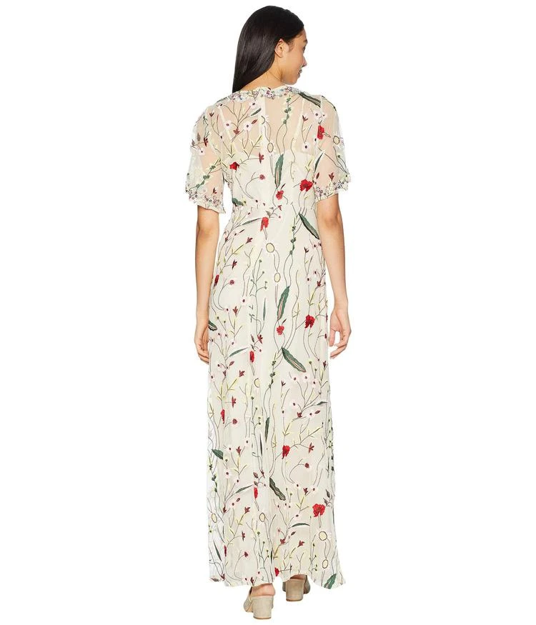 商品Juicy Couture|Embroidered Mesh Maxi Dress,价格¥766,第3张图片详细描述