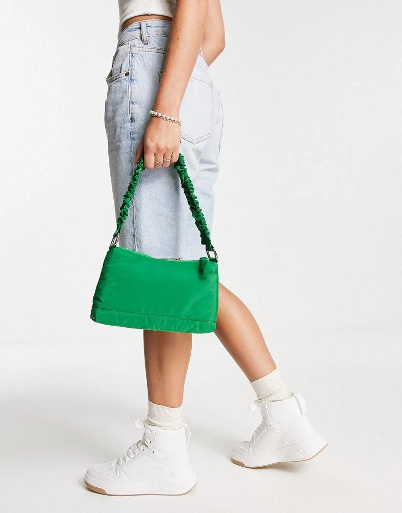 商品Topshop|Topshop Sacha nylon scrunchie strap shoulder bag in green,价格¥128,第4张图片详细描述