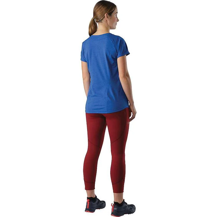 商品Arc'teryx|Taema Crew SS 女款轻便快干短袖T恤,价格¥359,第3张图片详细描述