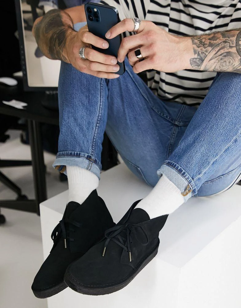 商品Clarks|Clarks Originals Desert coal boots in black suede,价格¥1236,第4张图片详细描述
