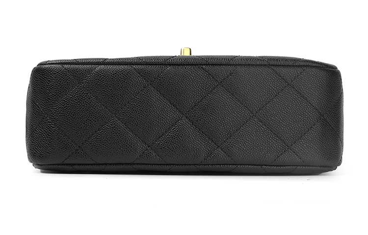 商品[国内直发] Chanel|香奈儿 23P系列 爱心金球金链金扣 颗粒压花牛皮革 方胖子翻盖包单肩斜挎包 大号 女款 黑色,价格¥56788,第5张图片详细描述