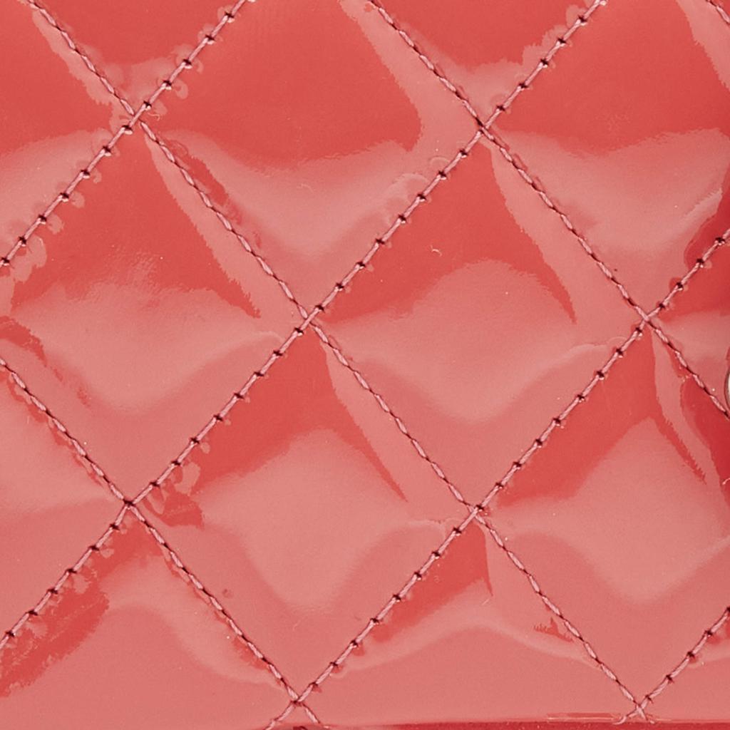 商品[二手商品] Chanel|Chanel Coral Quilted Patent Leather Mini Square Classic Flap Bag,价格¥29359,第7张图片详细描述