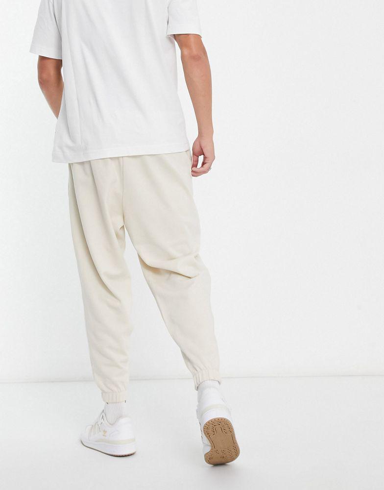 ASOS DESIGN oversized joggers in beige商品第2张图片规格展示