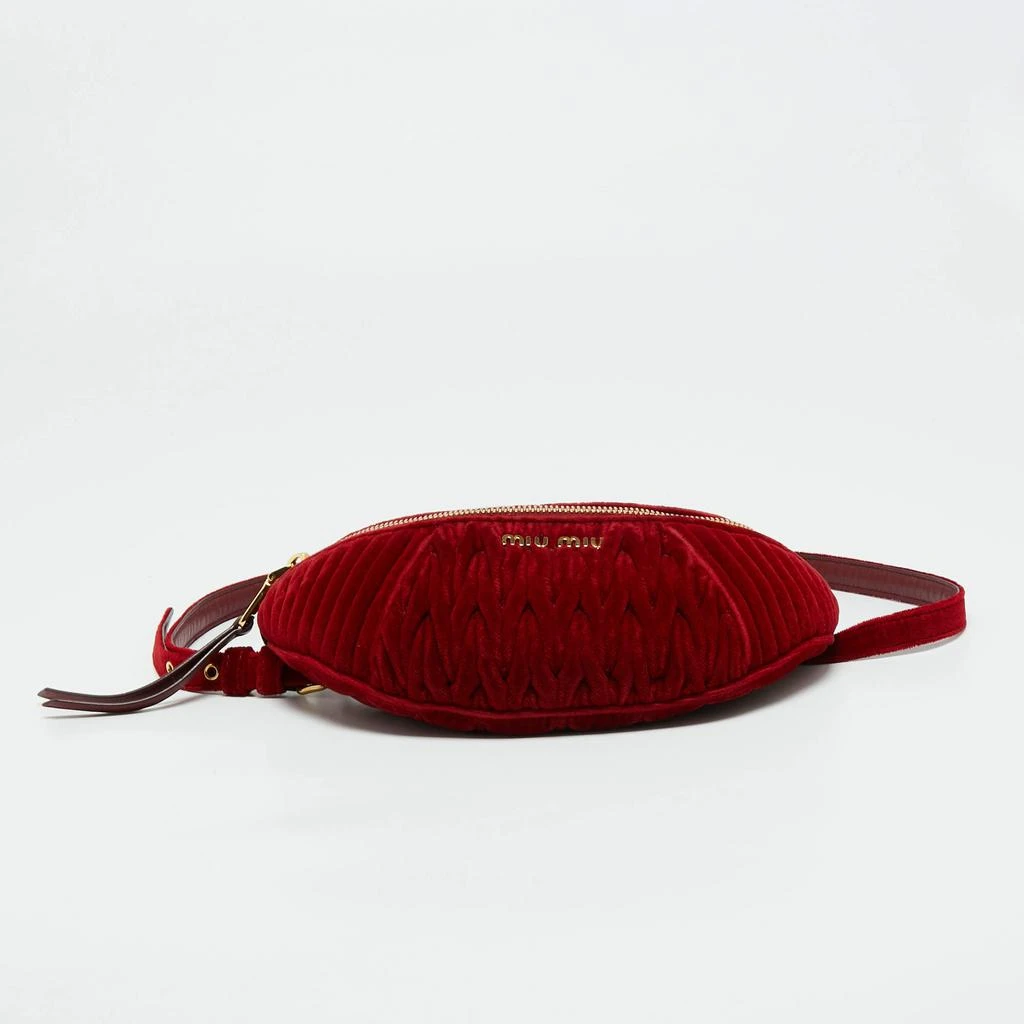 Miu Miu Red Matelassé Velvet Belt Bag 商品