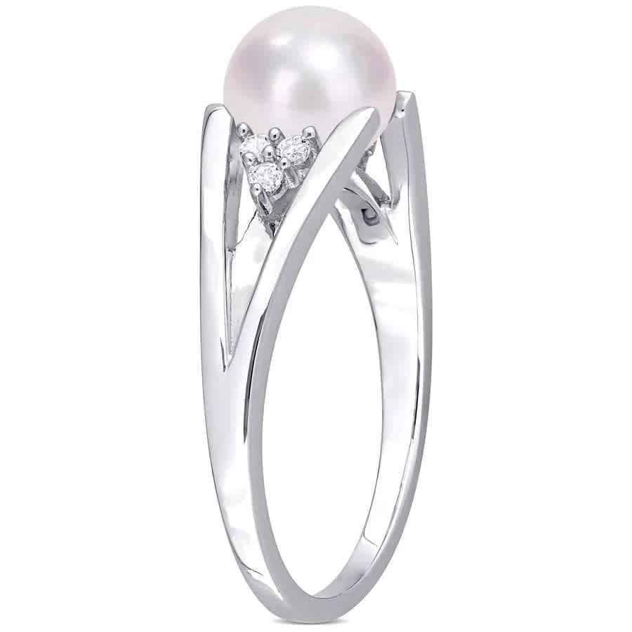 商品Amour|7-7.5mm Freshwater Cultured Pearl and Diamond Accent Split-Shank Ring in Sterling Silver,价格¥476,第2张图片详细描述